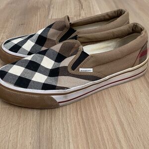 Burberry slip on Sneakers